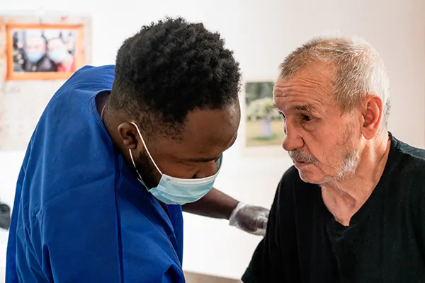 Projet de loi et immigration : une remise en cause du principe de fraternité qui stigmatise et fragilise encore plus nos publics | Samusocial de Paris