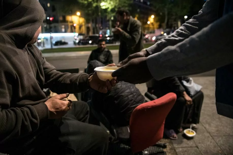 Enquête sur les nouveaux publics des distributions alimentaires et du 115 de Paris | Samusocial de Paris